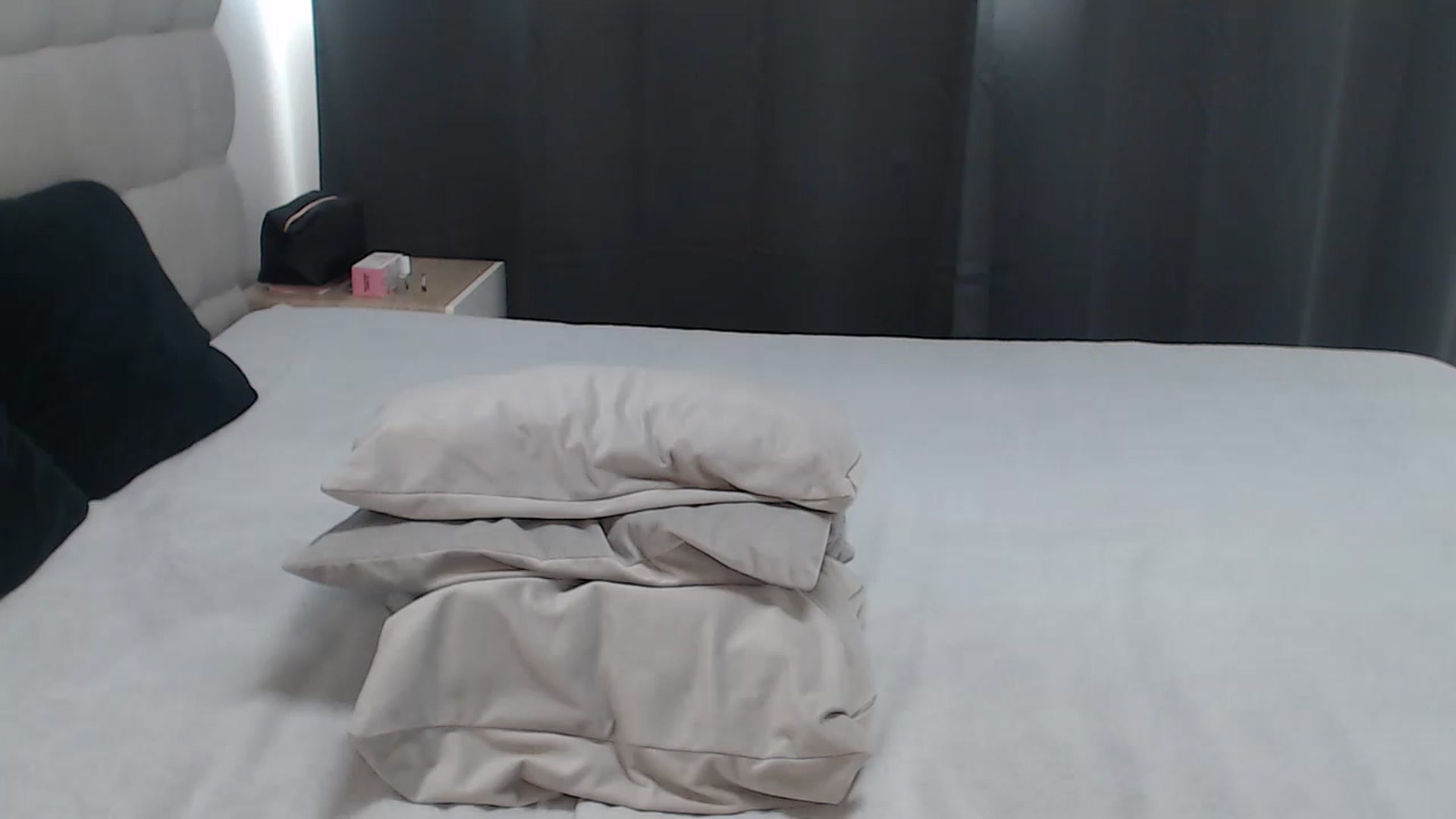 Gallery image thumbnail from Zoey4you's myfreecams stream on, 08/26/2023, 16:44 image 9 of 20