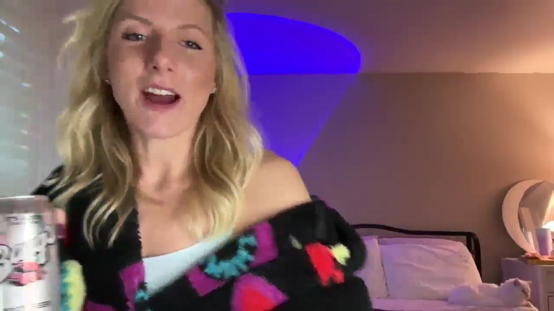 Gallery image thumbnail from ZoeyDanner's myfreecams stream on, 11/28/2024, 20:23 image 14 of 20