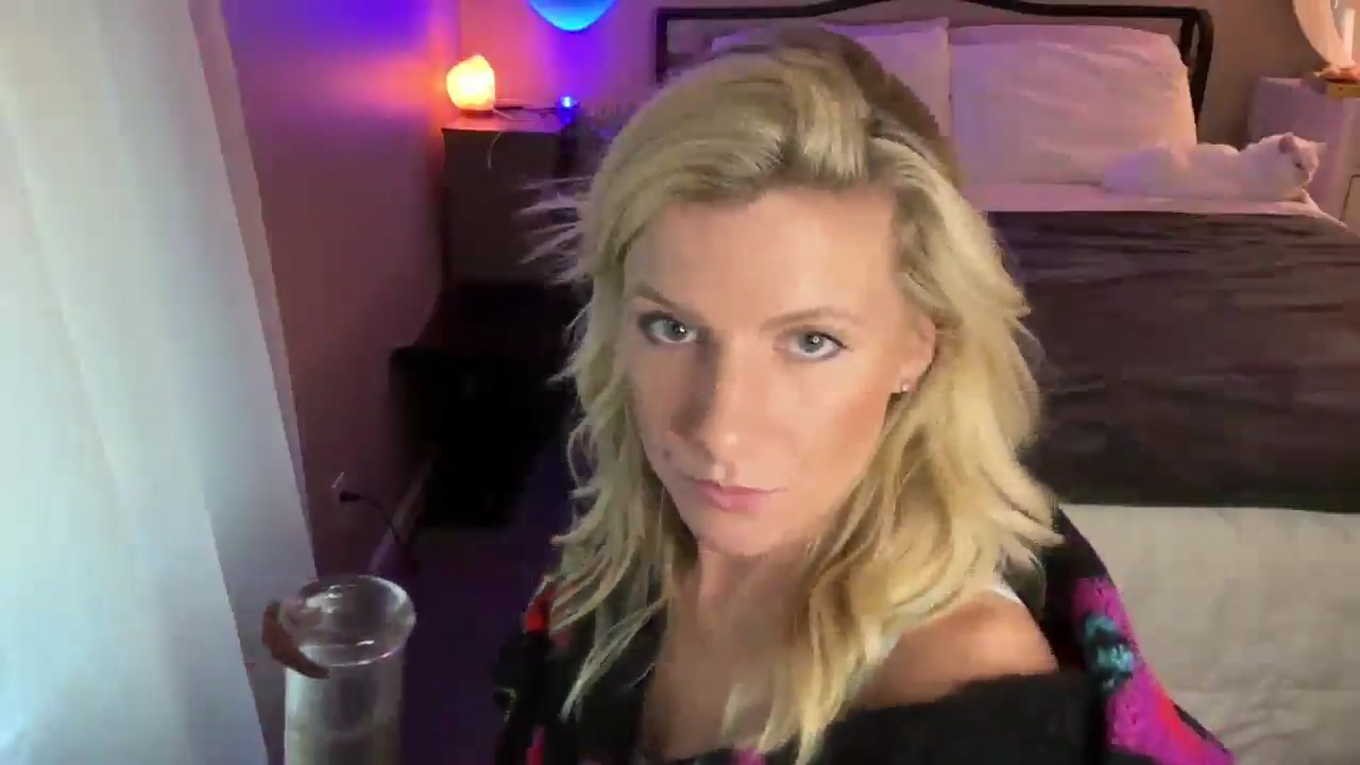 Gallery image thumbnail from ZoeyDanner's myfreecams stream on, 11/28/2024, 20:23 image 15 of 20