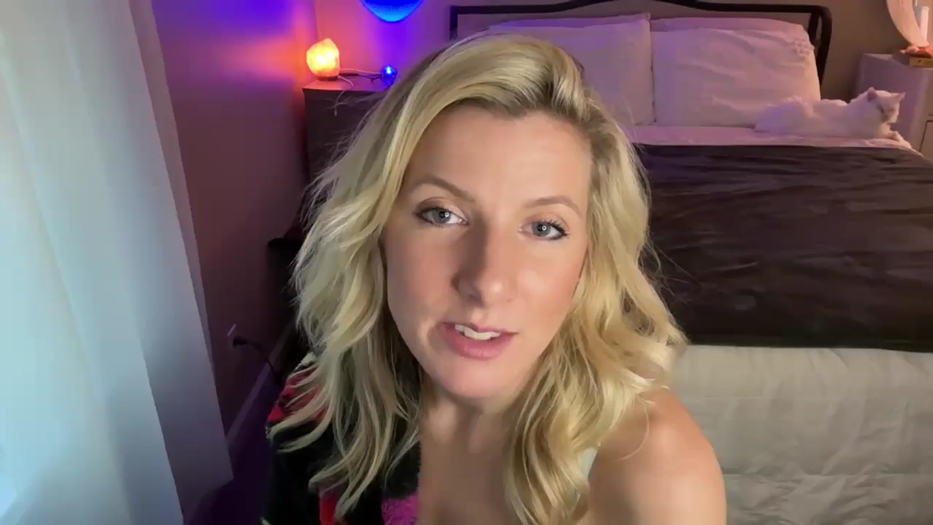 Gallery image thumbnail from ZoeyDanner's myfreecams stream on, 11/28/2024, 20:23 image 19 of 20