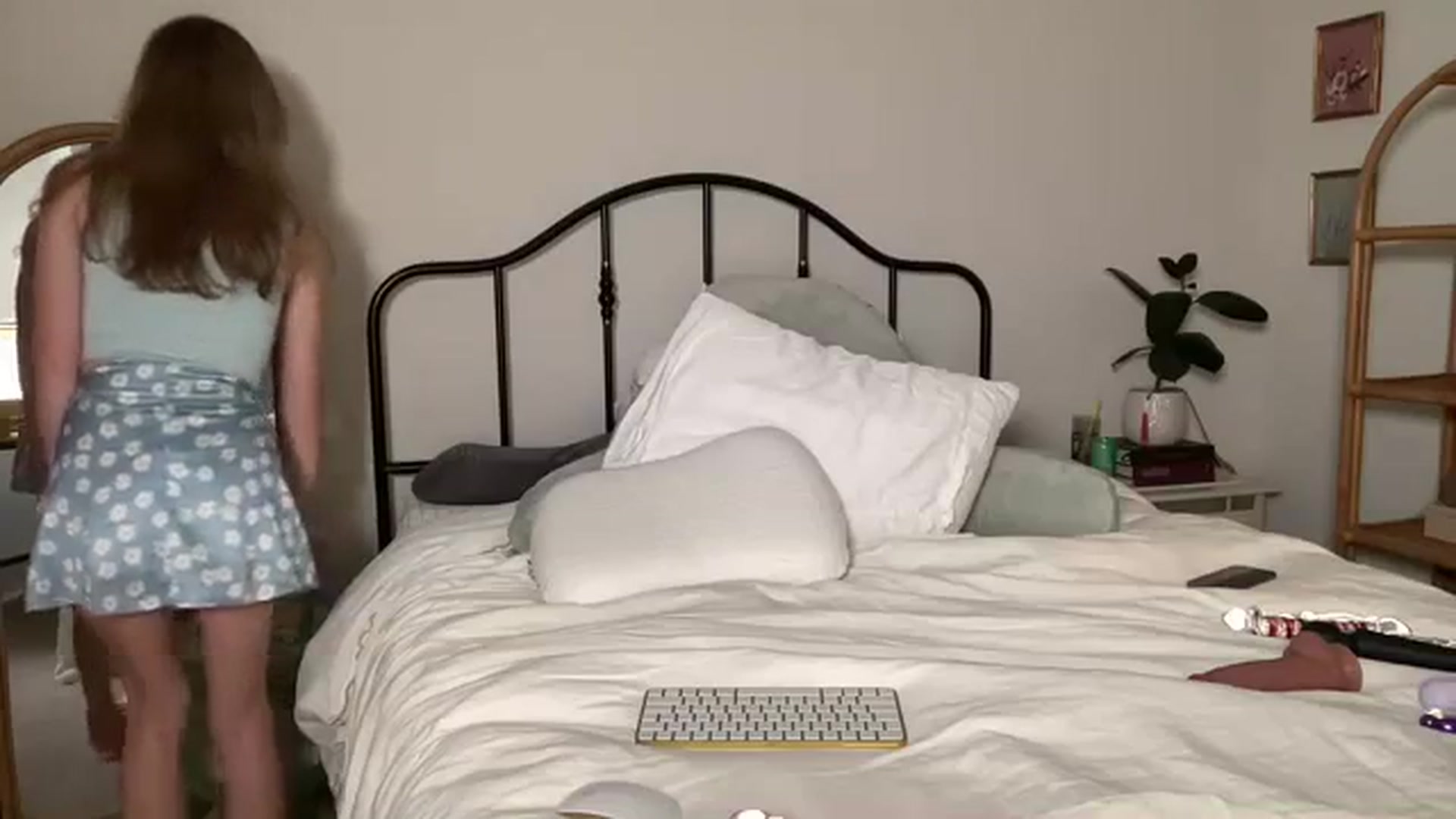 Gallery image thumbnail from ZoeyLee94's myfreecams stream on, 09/30/2023, 06:14 image 5 of 20