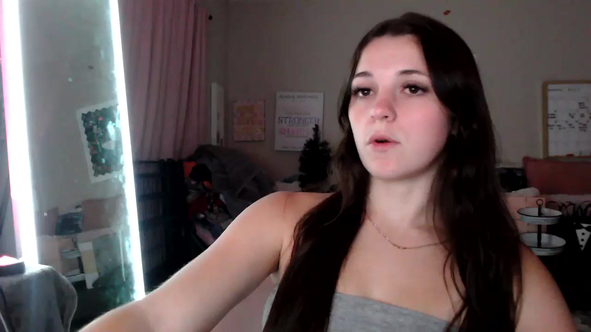 Gallery image thumbnail from Zoeyava's myfreecams stream on, 05/25/2024, 02:04 image 4 of 20