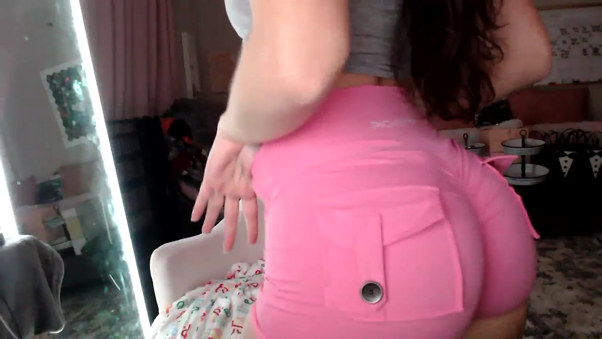 Gallery image thumbnail from Zoeyava's myfreecams stream on, 05/25/2024, 02:04 image 9 of 20