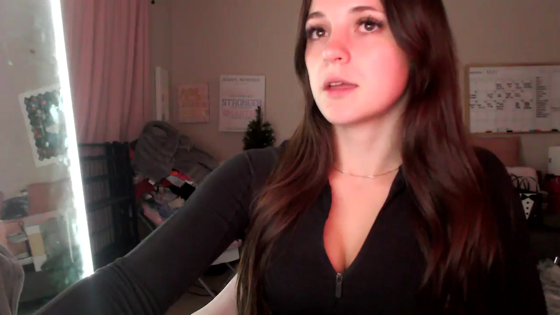 Gallery image thumbnail from Zoeyava's myfreecams stream on, 05/26/2024, 03:46 image 13 of 20