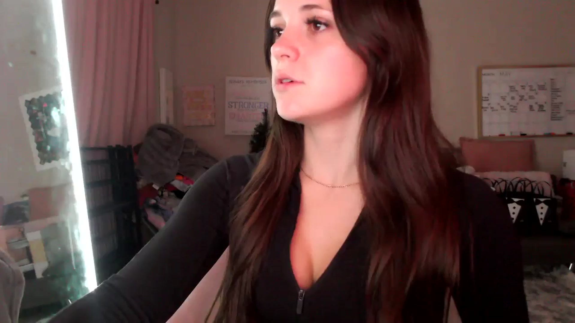 Gallery image thumbnail from Zoeyava's myfreecams stream on, 05/26/2024, 03:46 image 17 of 20