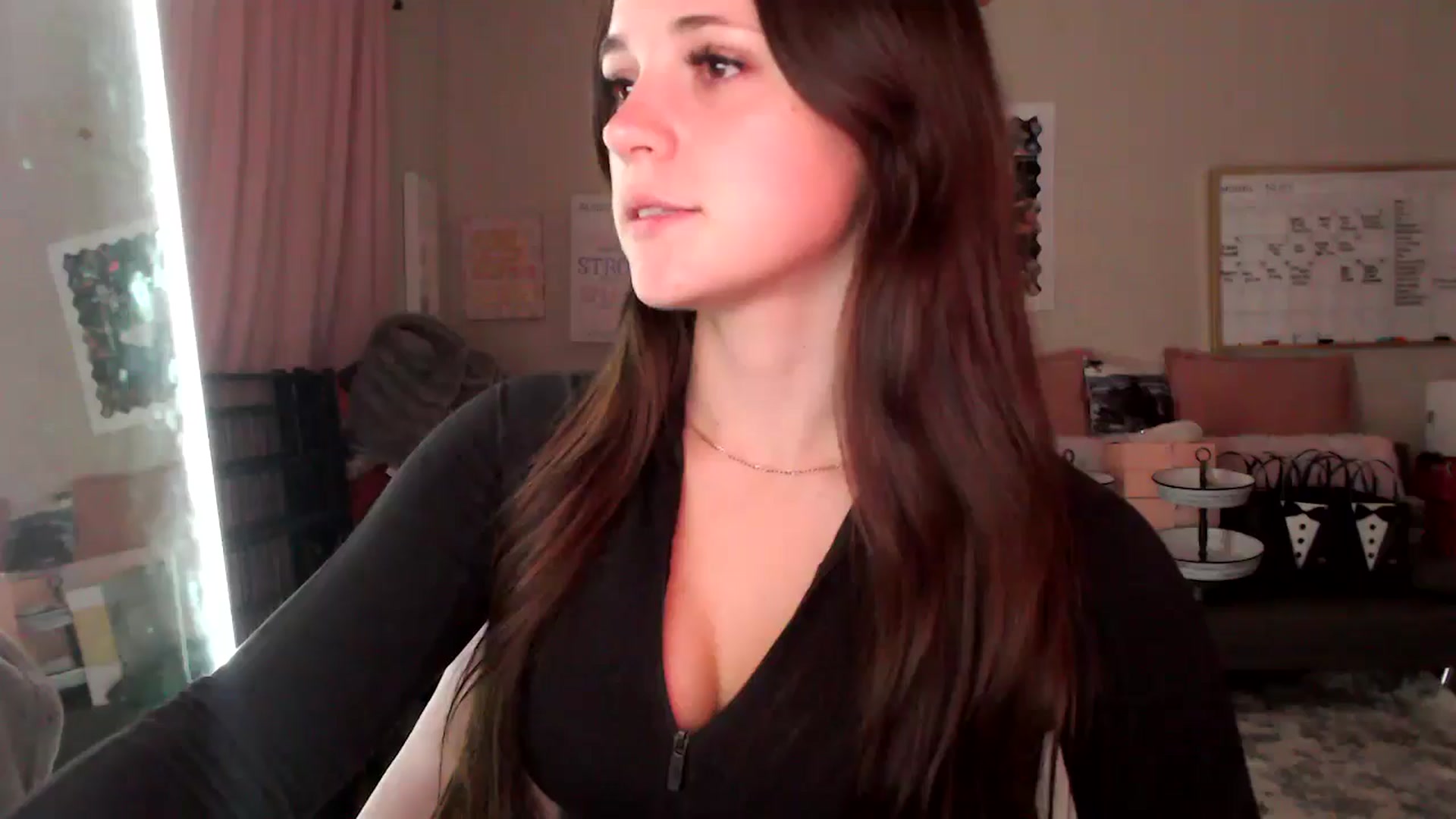 Gallery image thumbnail from Zoeyava's myfreecams stream on, 05/26/2024, 03:46 image 15 of 20