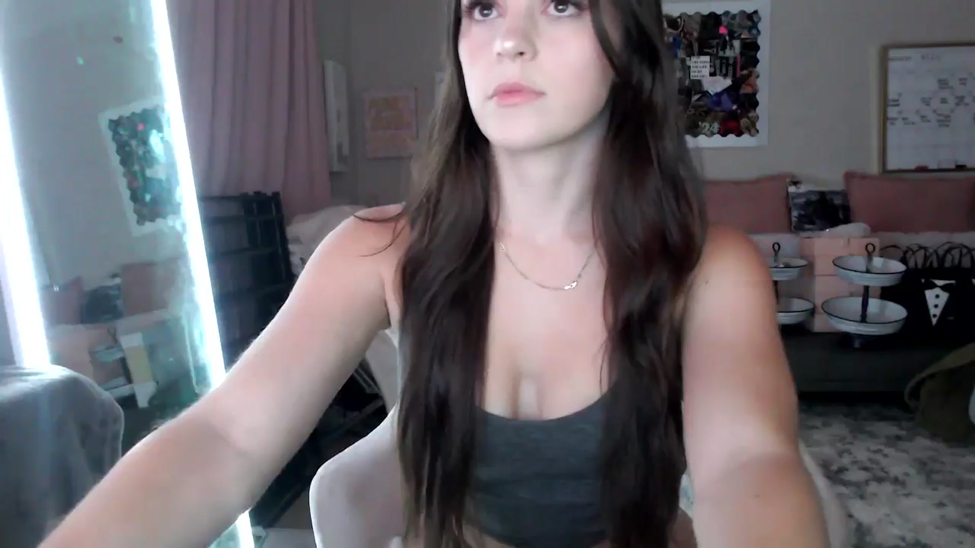 Gallery image thumbnail from Zoeyava's myfreecams stream on, 05/29/2024, 02:14 image 4 of 20