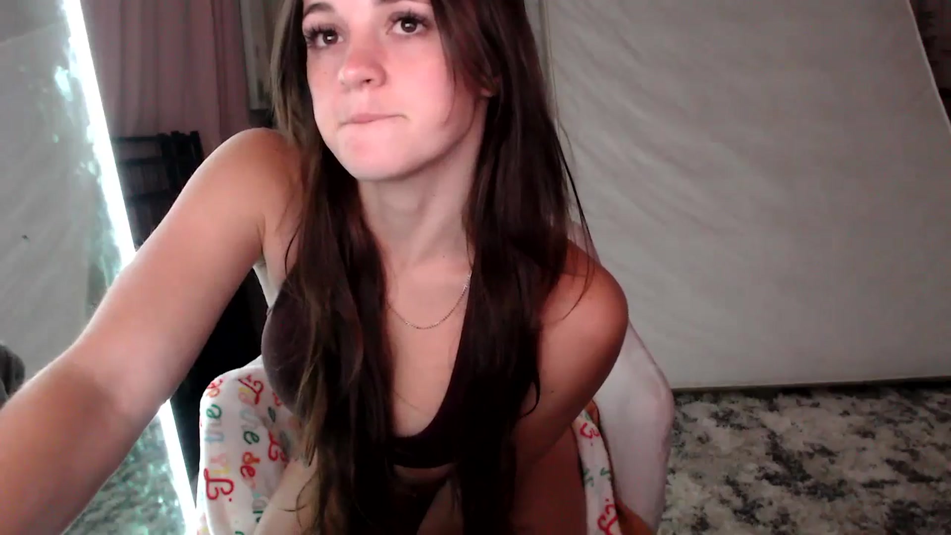 Gallery image thumbnail from Zoeyava's myfreecams stream on, 06/03/2024, 03:07 image 6 of 20