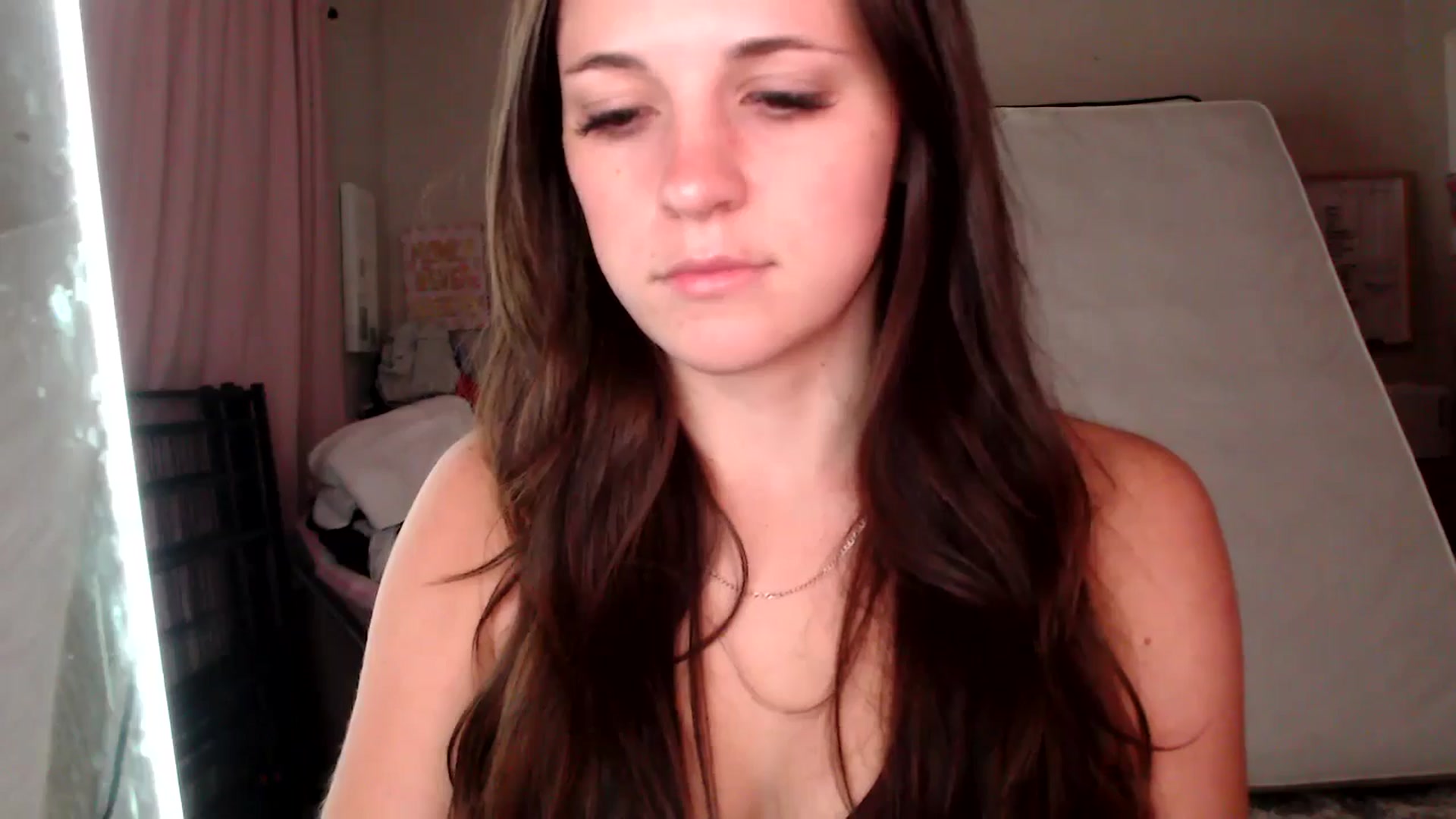 Gallery image thumbnail from Zoeyava's myfreecams stream on, 06/03/2024, 03:46 image 15 of 20
