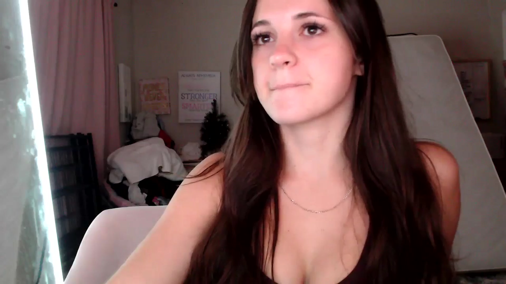 Gallery image thumbnail from Zoeyava's myfreecams stream on, 06/03/2024, 03:46 image 3 of 20