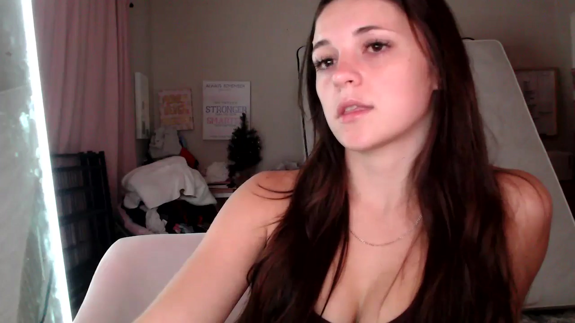 Gallery image thumbnail from Zoeyava's myfreecams stream on, 06/03/2024, 03:46 image 8 of 20