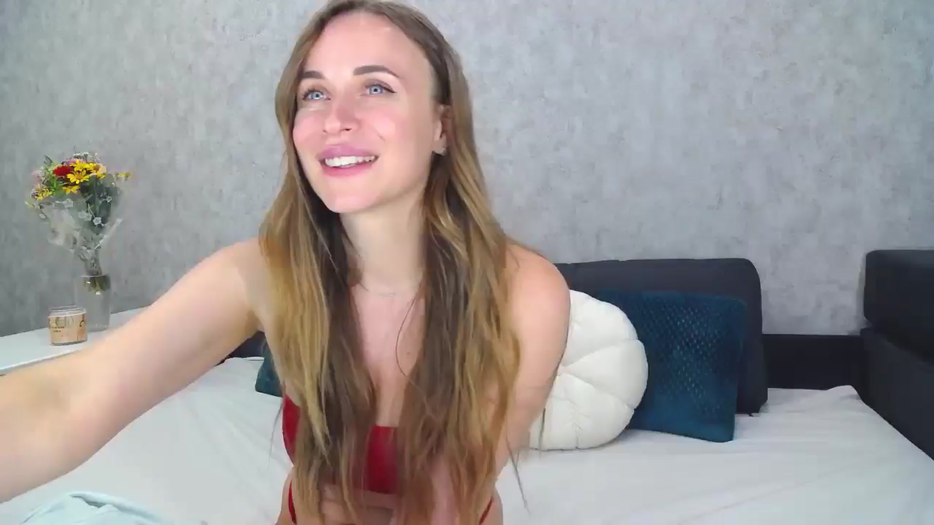 Gallery image thumbnail from Zofia_Zozo's myfreecams stream on, 08/19/2025, 13:05 image 15 of 20