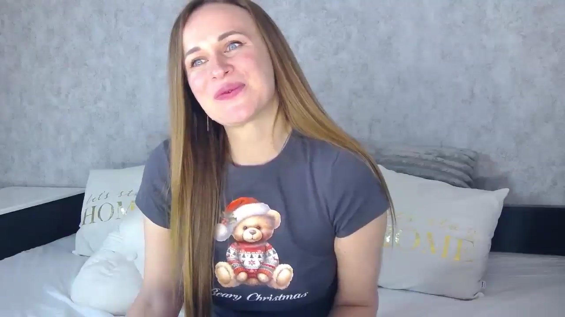 Gallery image thumbnail from Zofia_Zozo's myfreecams stream on, 12/26/2025, 12:59 image 13 of 20