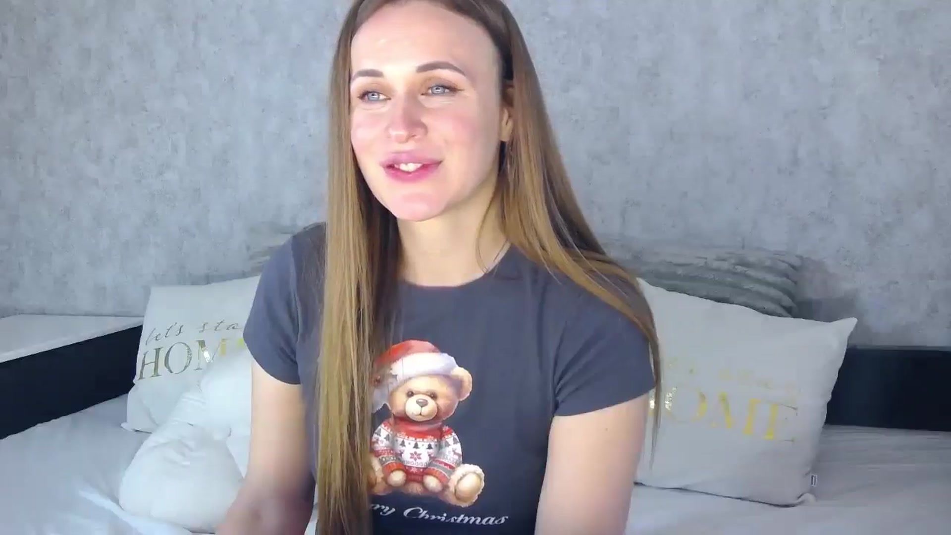 Gallery image thumbnail from Zofia_Zozo's myfreecams stream on, 12/26/2025, 12:59 image 6 of 20