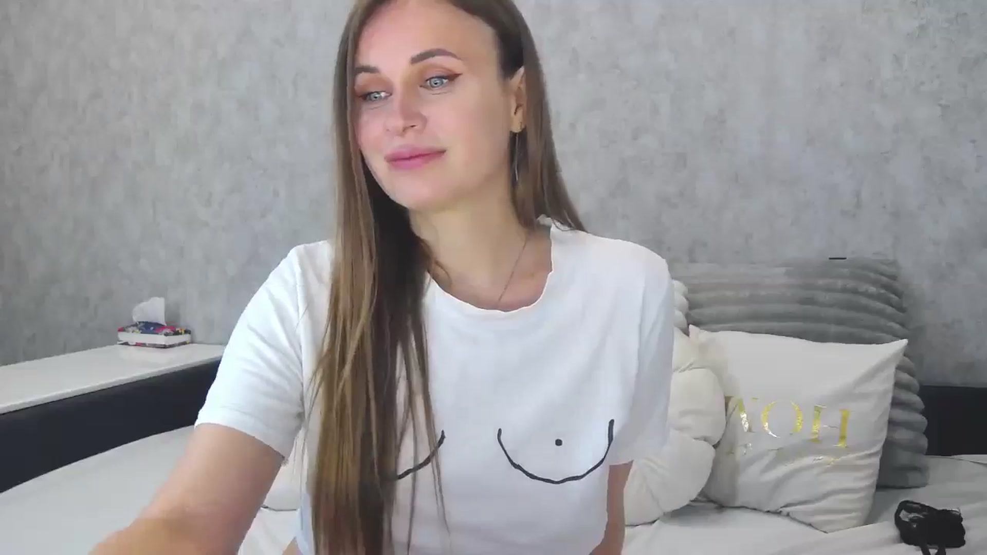 Gallery image thumbnail from Zofia_Zozo's myfreecams stream on, 12/29/2025, 12:27 image 9 of 20