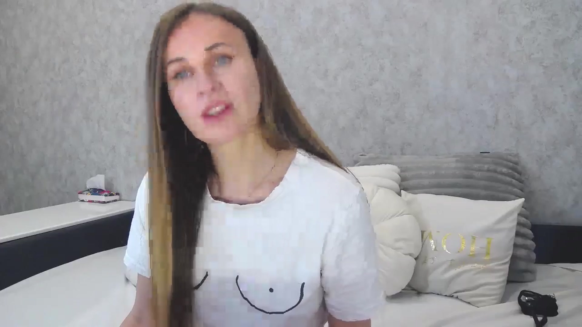 Gallery image thumbnail from Zofia_Zozo's myfreecams stream on, 12/29/2025, 12:27 image 17 of 20