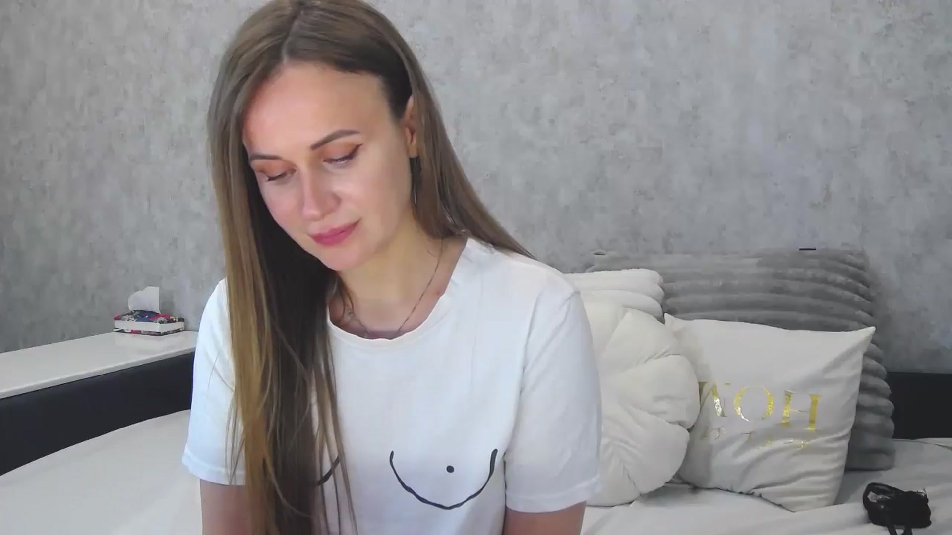 Gallery image thumbnail from Zofia_Zozo's myfreecams stream on, 12/29/2025, 12:27 image 4 of 20