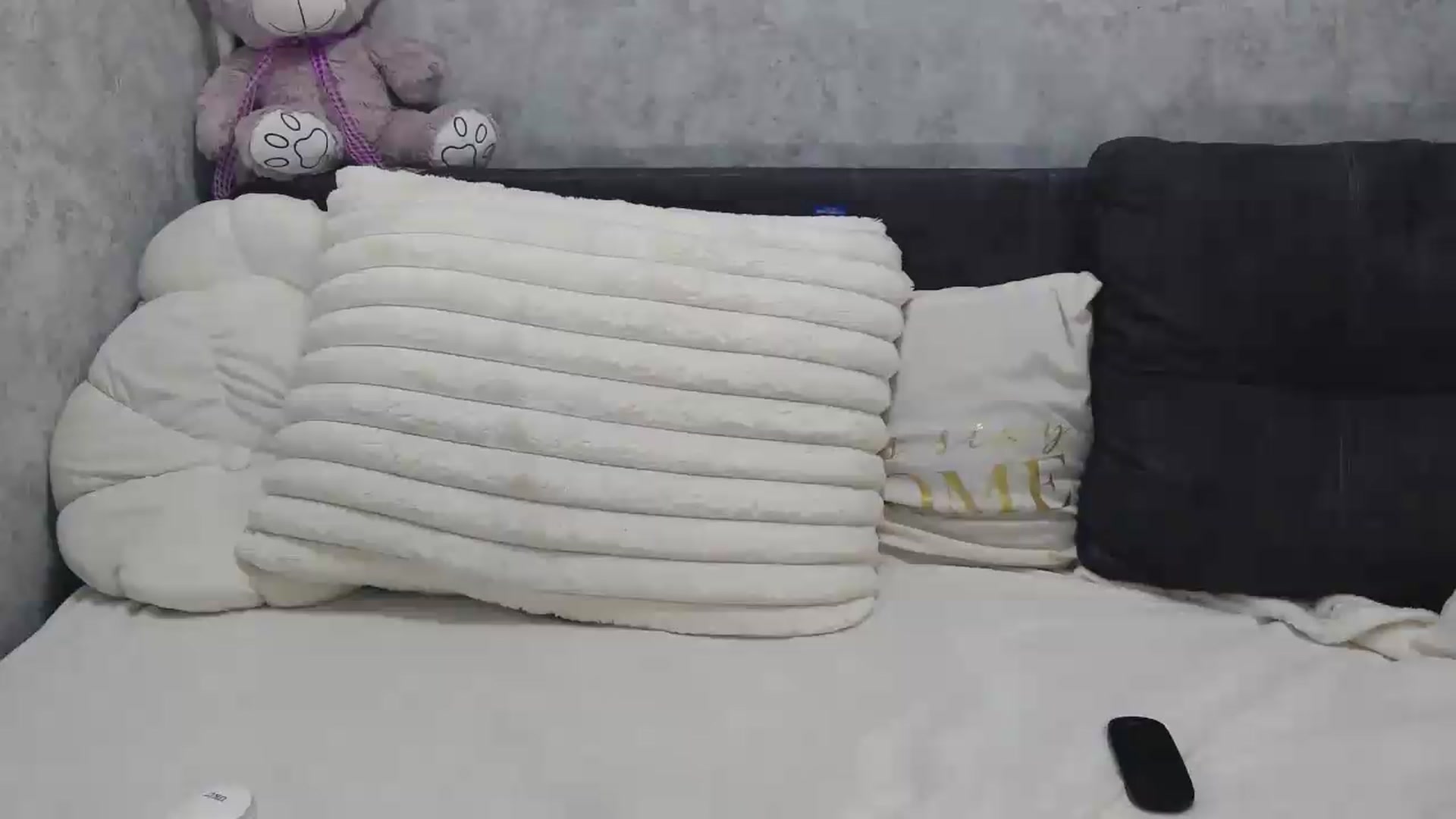 Gallery image thumbnail from Zofia_Zozo's myfreecams stream on, 08/17/2026, 11:35 image 3 of 20