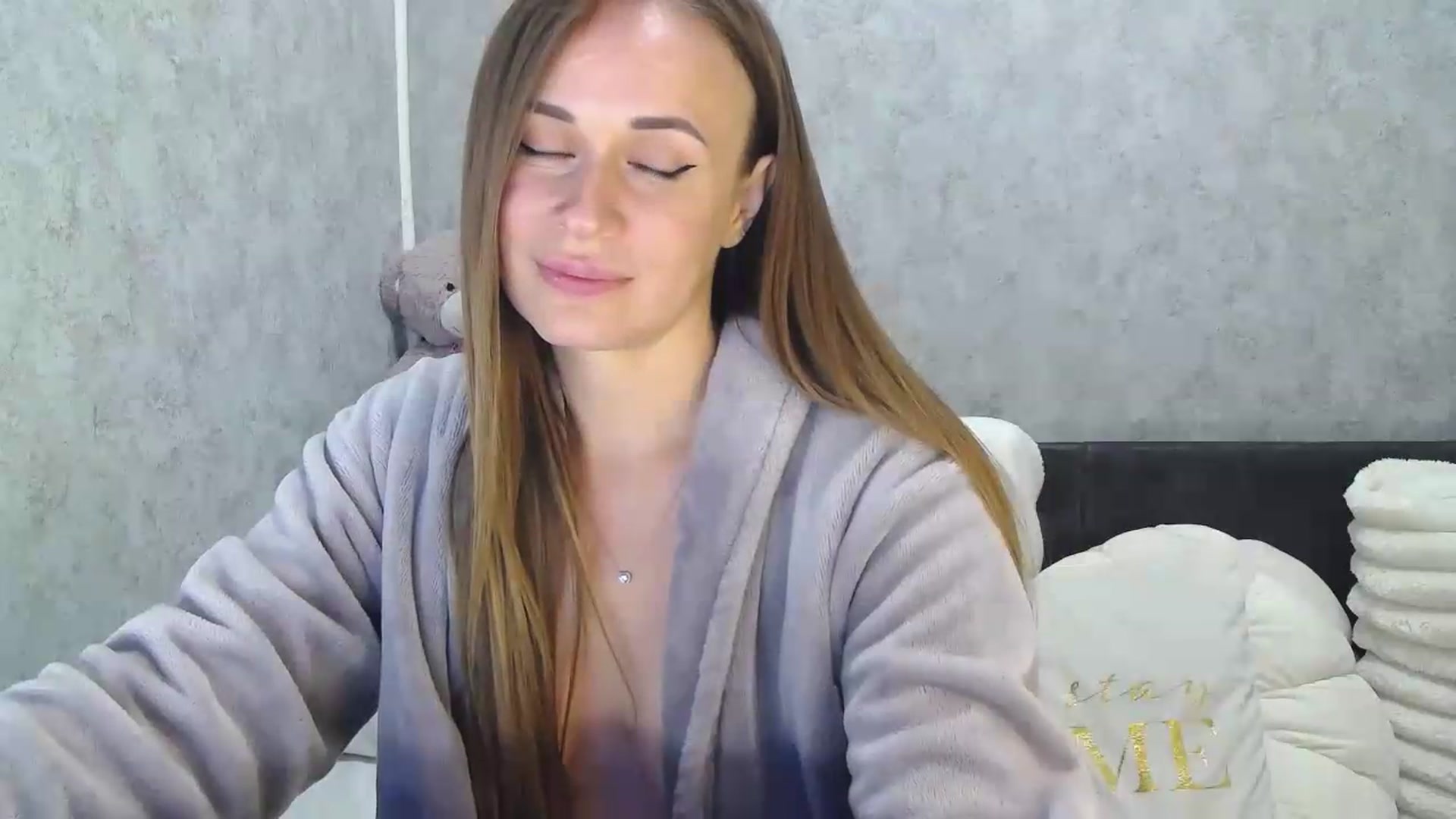 Gallery image thumbnail from Zofia_Zozo's myfreecams stream on, 09/08/2026, 11:35 image 13 of 20