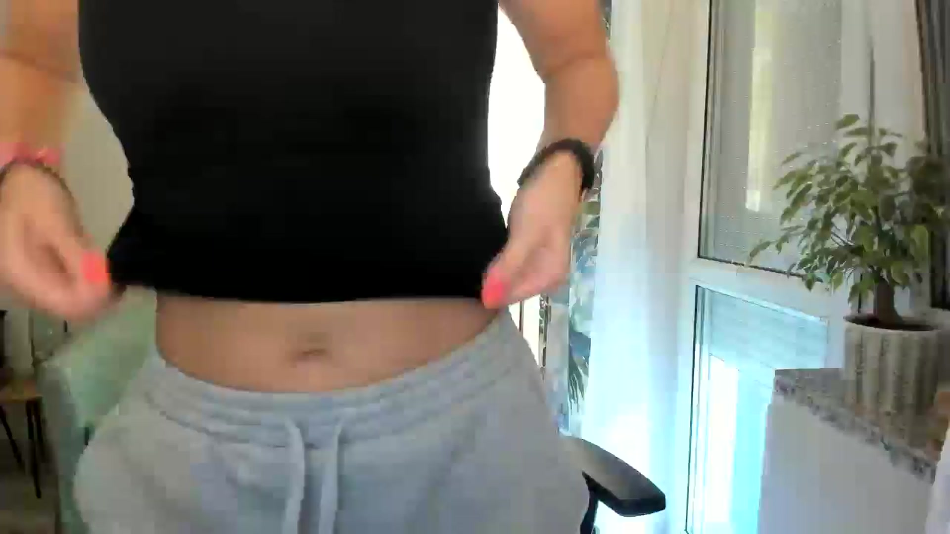 Gallery image thumbnail from Zofiaaa2006's myfreecams stream on, 07/12/2025, 14:10 image 1 of 20