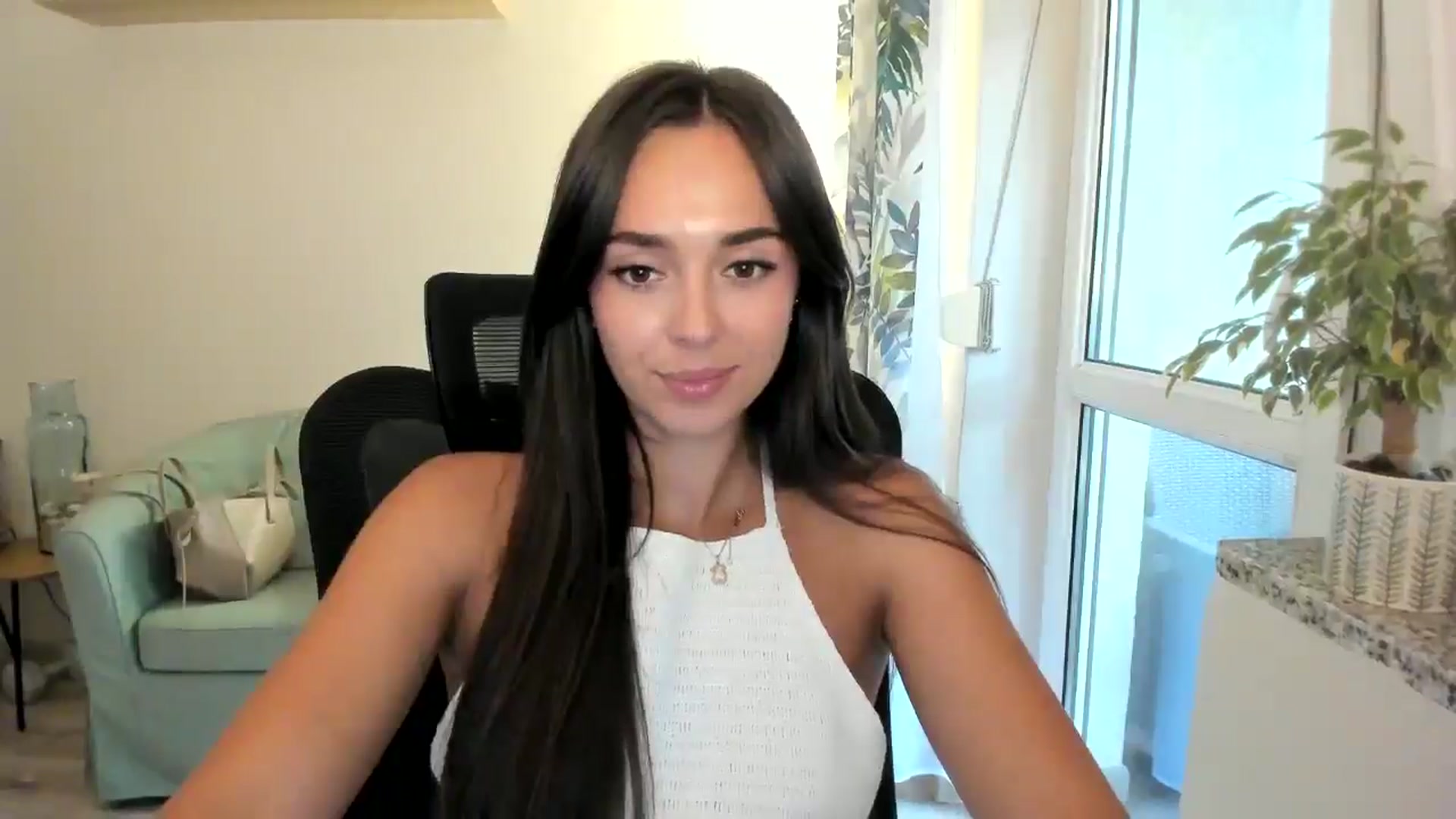 Gallery image thumbnail from Zofiaaa2006's myfreecams stream on, 07/23/2025, 16:31 image 4 of 20
