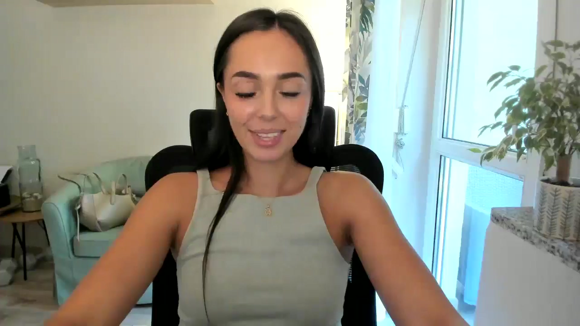Gallery image thumbnail from Zofiaaa2006's myfreecams stream on, 08/07/2025, 13:23 image 20 of 20