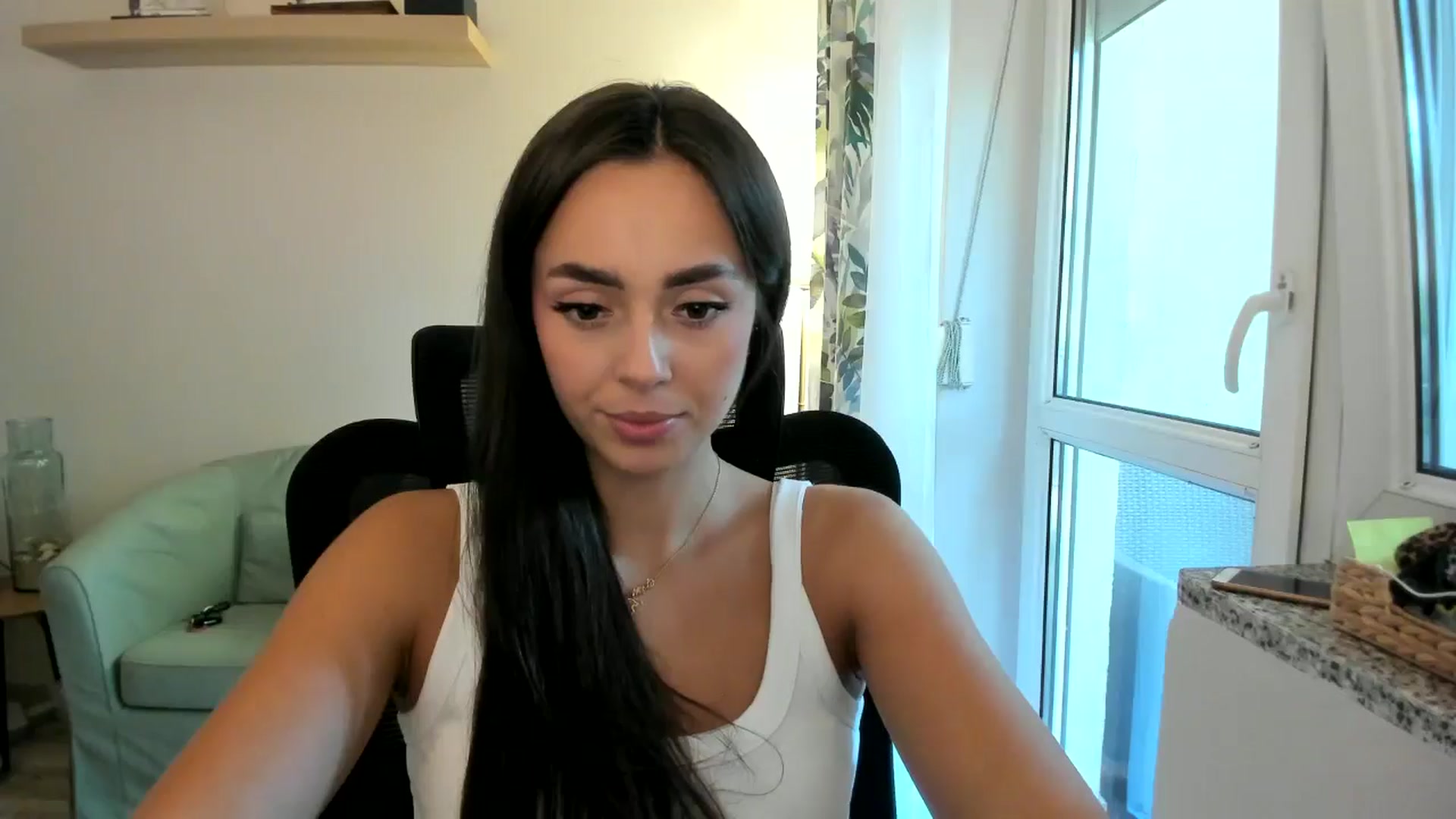 Gallery image thumbnail from Zofiaaa2006's myfreecams stream on, 08/15/2025, 13:30 image 18 of 20