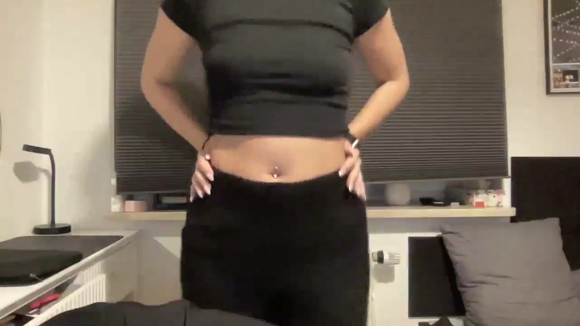 Gallery image thumbnail from Zofiaaa2006's myfreecams stream on, 01/26/2026, 20:00 image 17 of 20