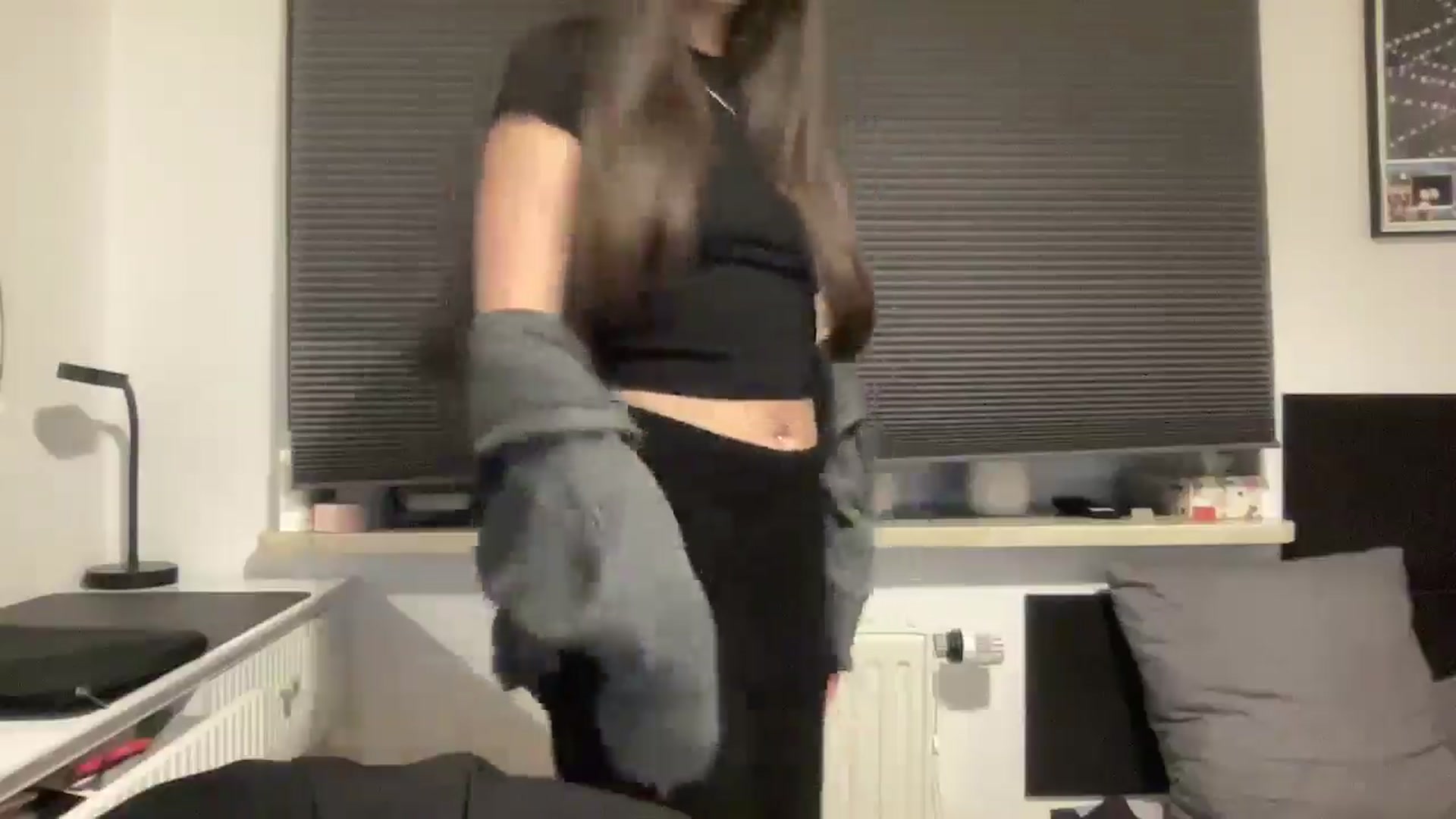 Gallery image thumbnail from Zofiaaa2006's myfreecams stream on, 01/26/2026, 20:00 image 15 of 20