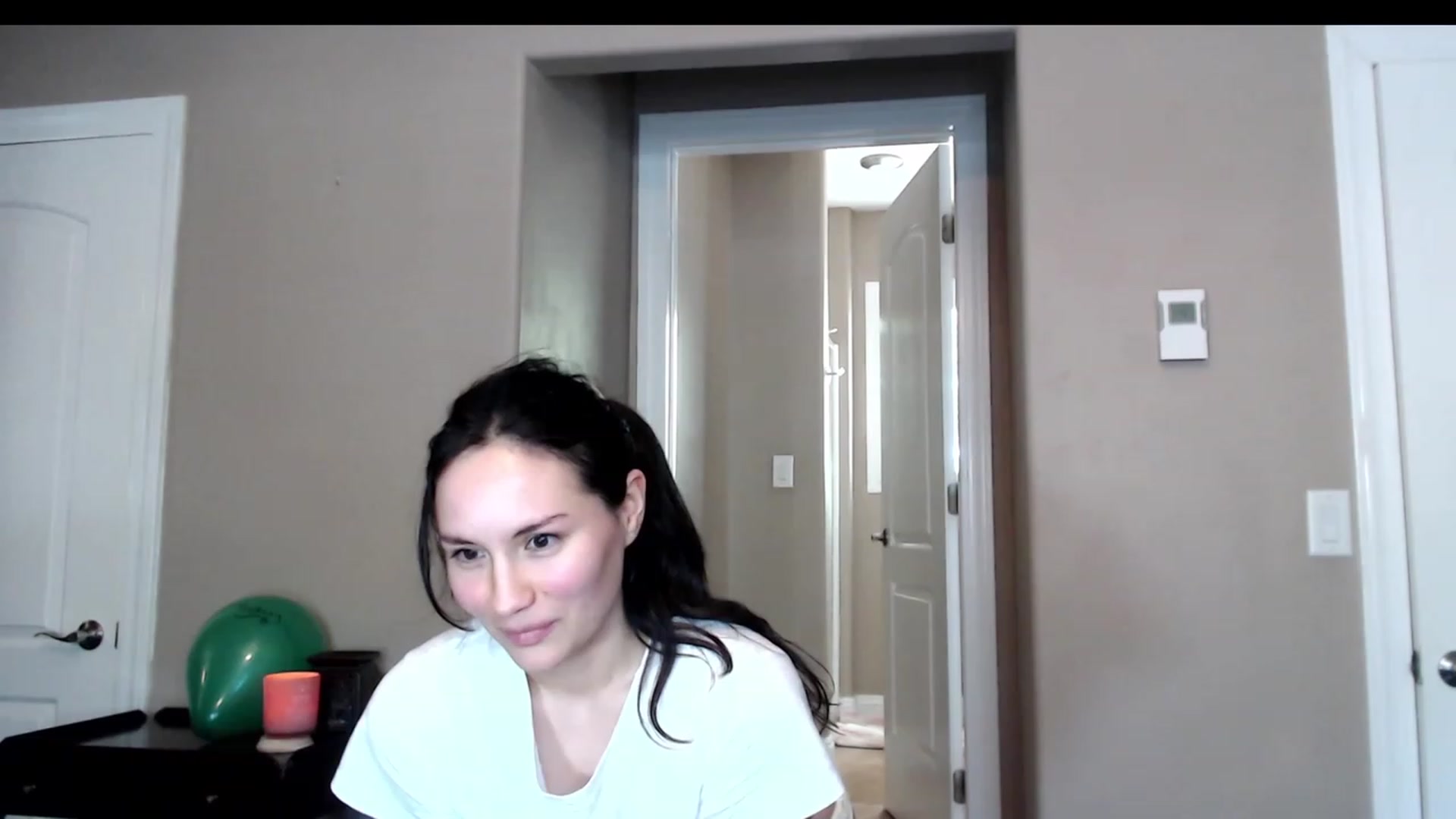 Gallery image thumbnail from Zoie_hz's myfreecams stream on, 07/20/2023, 19:48 image 19 of 20