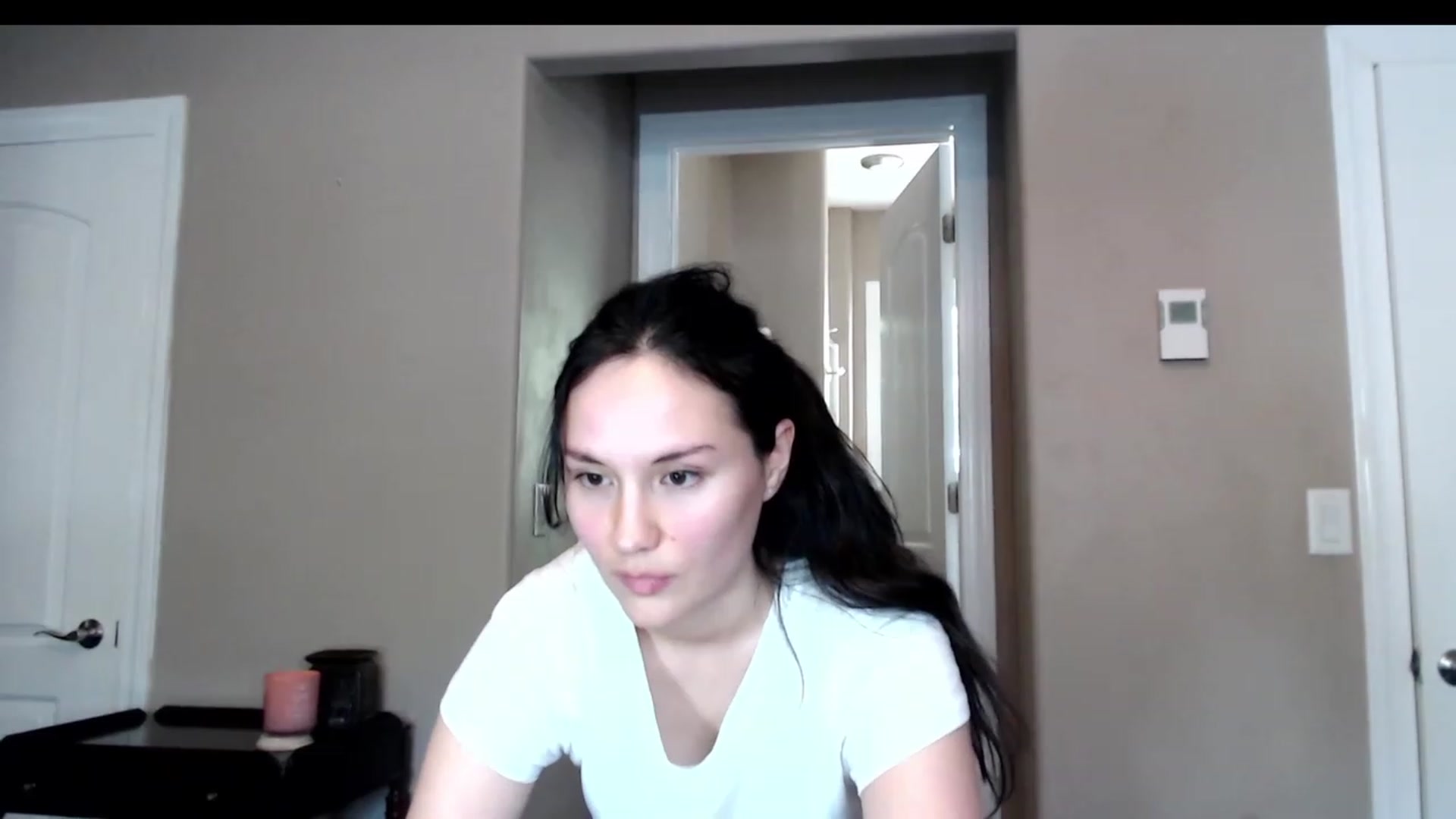 Gallery image thumbnail from Zoie_hz's myfreecams stream on, 07/20/2023, 19:48 image 12 of 20