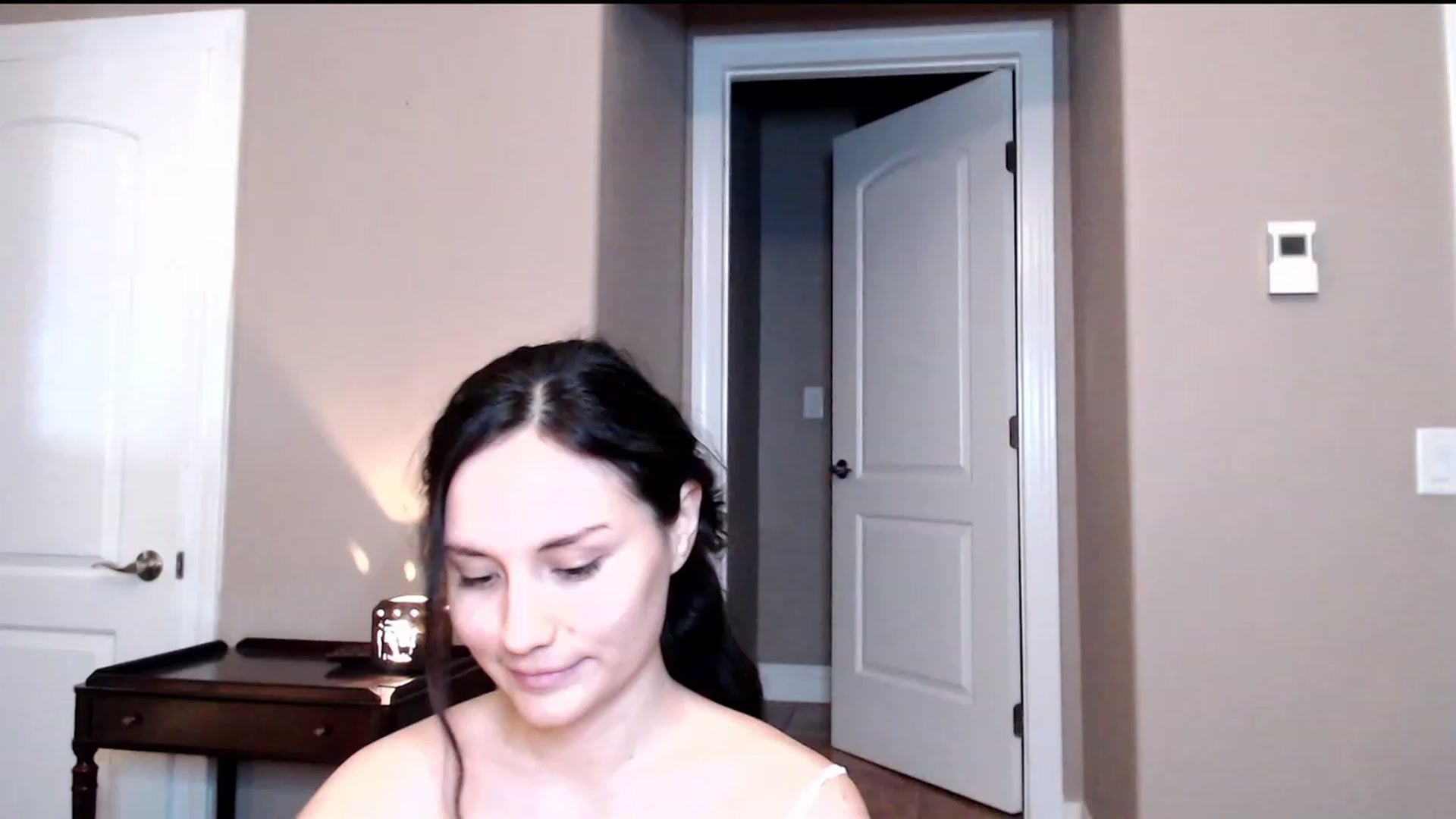 Gallery image thumbnail from Zoie_hz's myfreecams stream on, 08/15/2023, 04:34 image 18 of 20