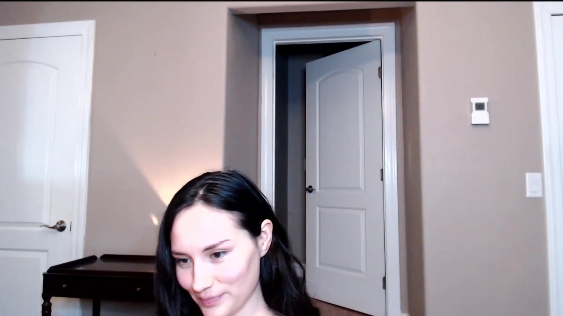 Gallery image thumbnail from Zoie_hz's myfreecams stream on, 08/17/2023, 05:34 image 15 of 20