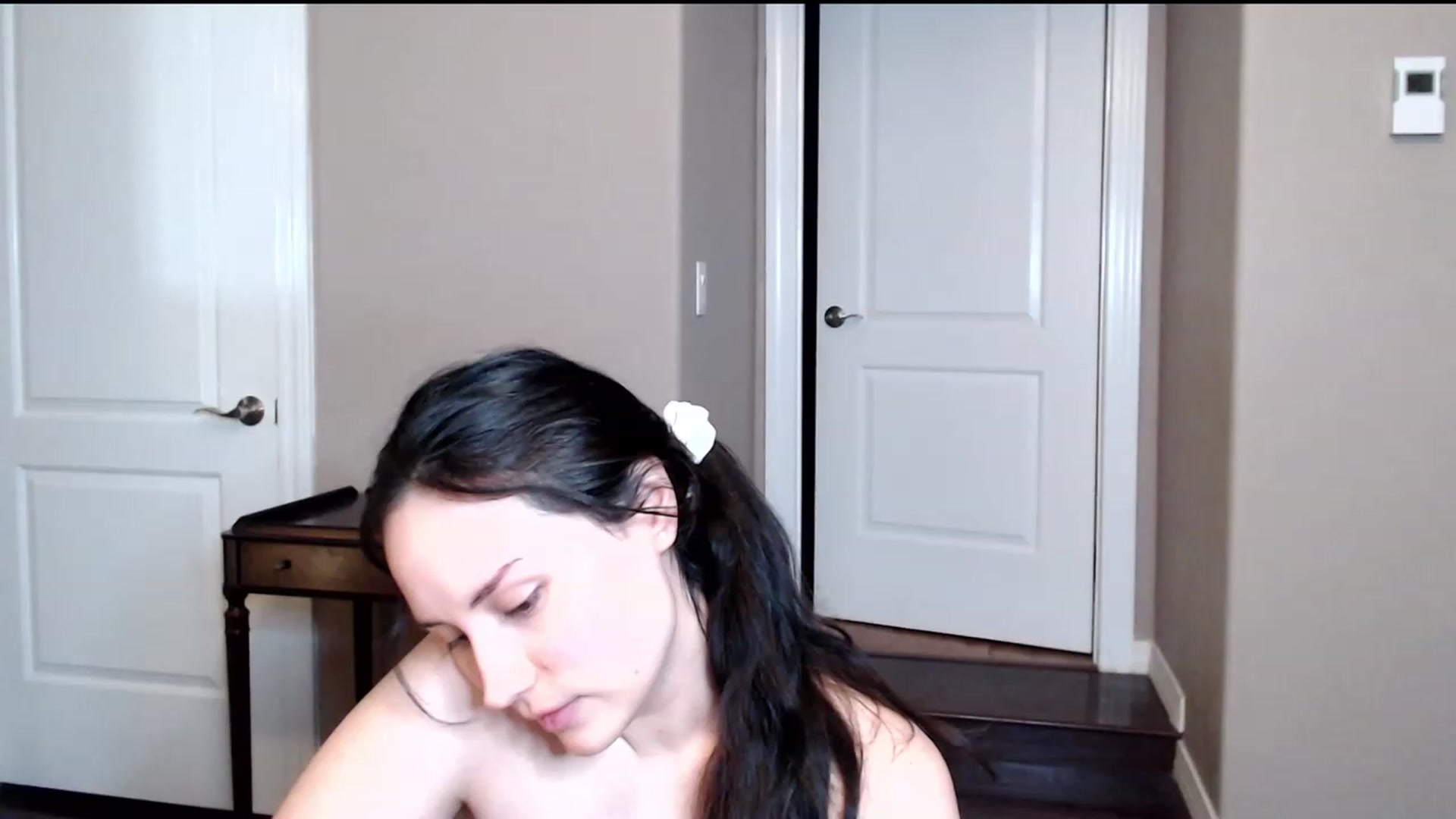 Gallery image thumbnail from Zoie_hz's myfreecams stream on, 08/18/2023, 08:31 image 2 of 20