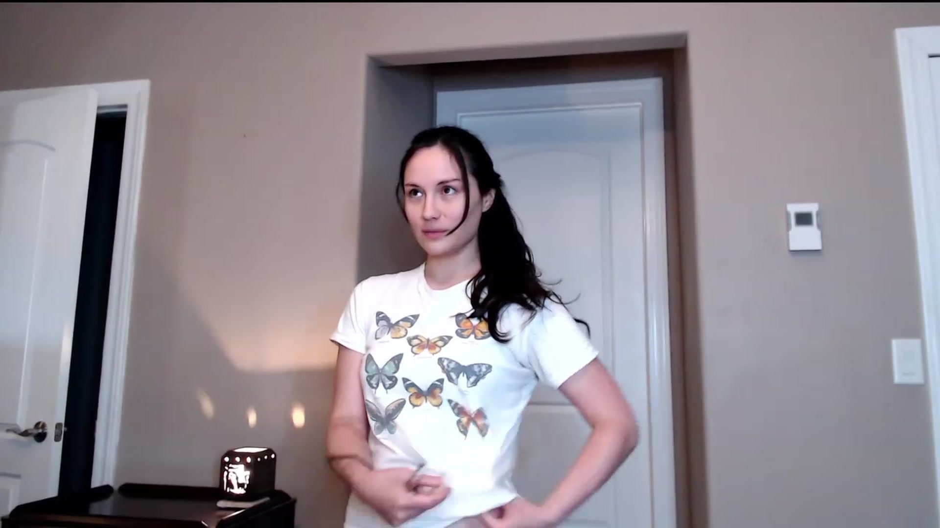 Gallery image thumbnail from Zoie_hz's myfreecams stream on, 08/21/2023, 05:49 image 16 of 20