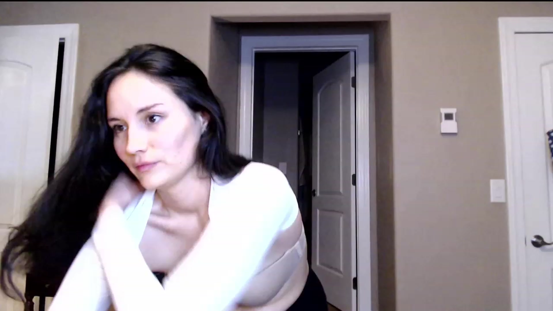 Gallery image thumbnail from Zoie_hz's myfreecams stream on, 08/24/2023, 08:27 image 11 of 20