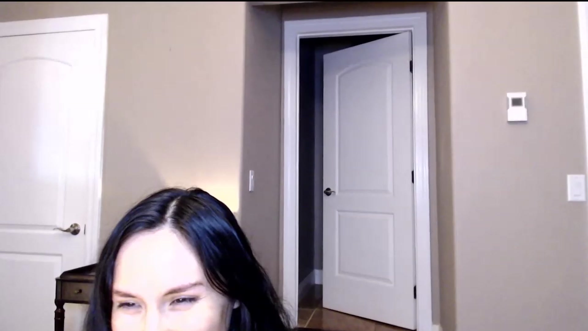 Gallery image thumbnail from Zoie_hz's myfreecams stream on, 08/31/2023, 10:29 image 10 of 20