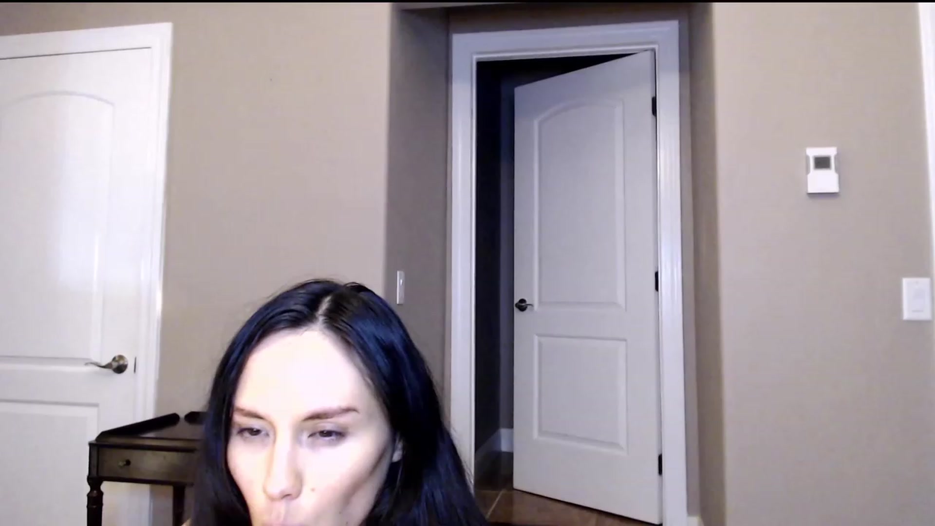 Gallery image thumbnail from Zoie_hz's myfreecams stream on, 08/31/2023, 10:29 image 4 of 20