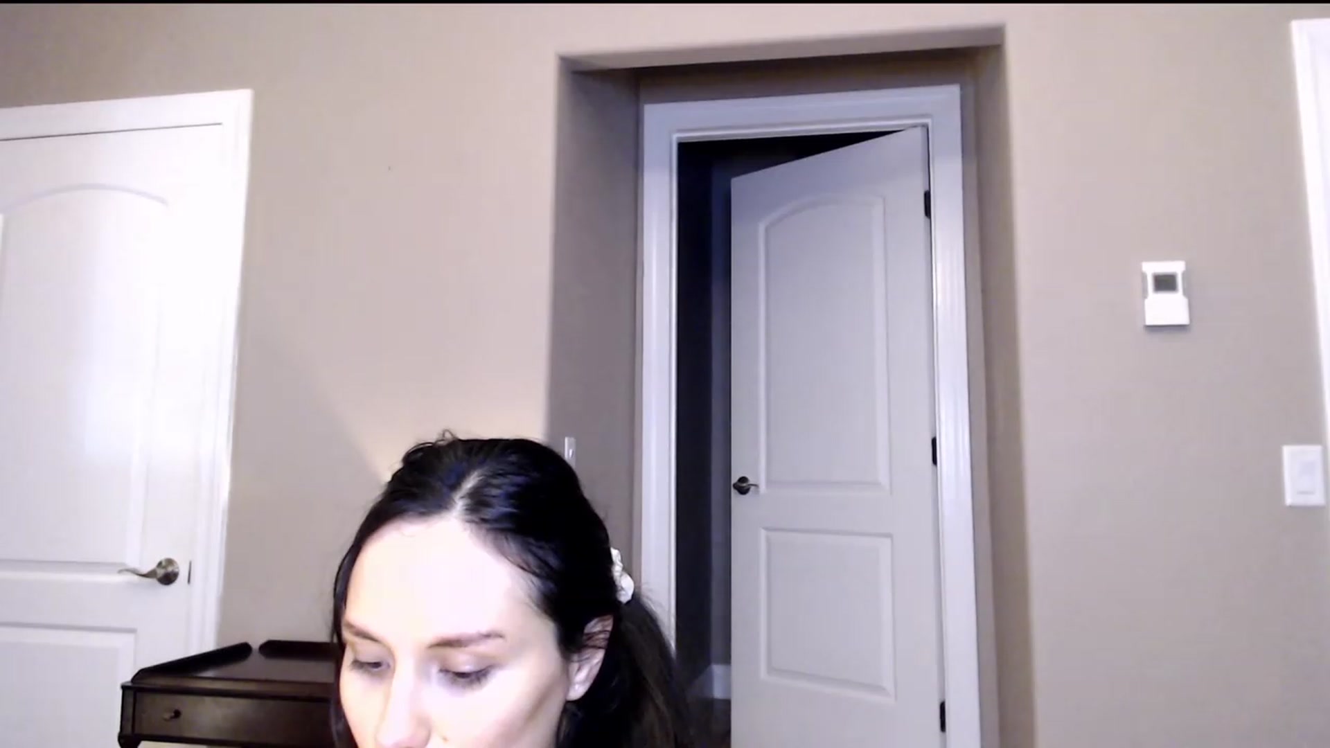 Gallery image thumbnail from Zoie_hz's myfreecams stream on, 08/31/2023, 10:29 image 17 of 20