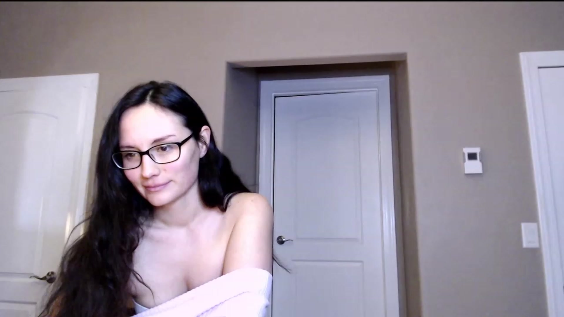 Gallery image thumbnail from Zoie_hz's myfreecams stream on, 09/02/2023, 12:39 image 3 of 20