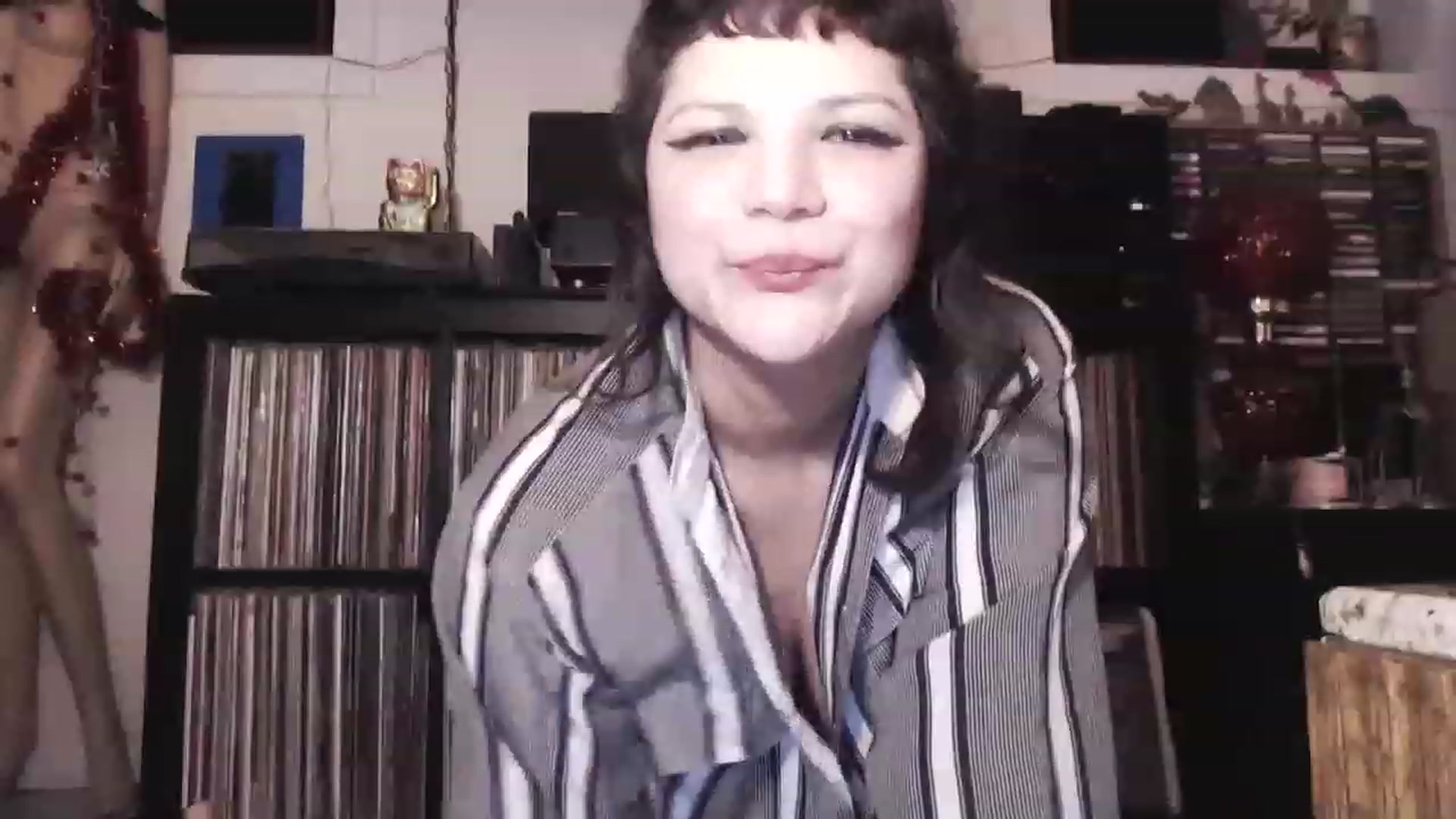 Gallery image thumbnail from ZolaRose's myfreecams stream on, 04/05/2023, 08:07 image 2 of 20