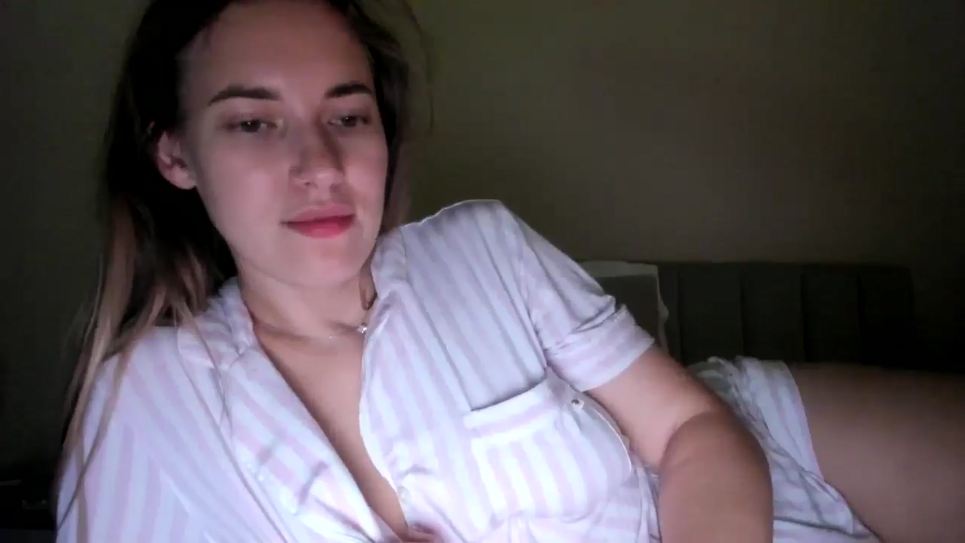 Gallery image thumbnail from Zombieland's myfreecams stream on, 10/25/2025, 06:40 image 18 of 20