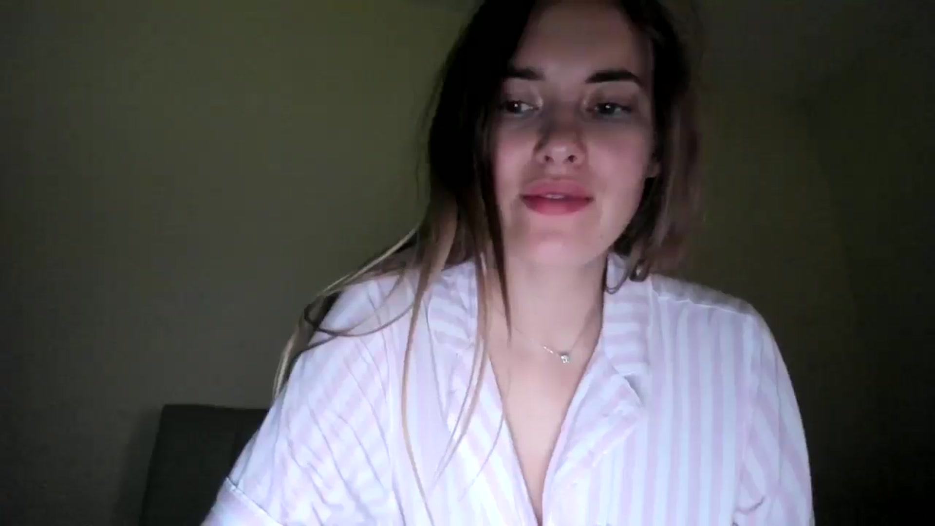 Gallery image thumbnail from Zombieland's myfreecams stream on, 10/25/2025, 06:40 image 10 of 20
