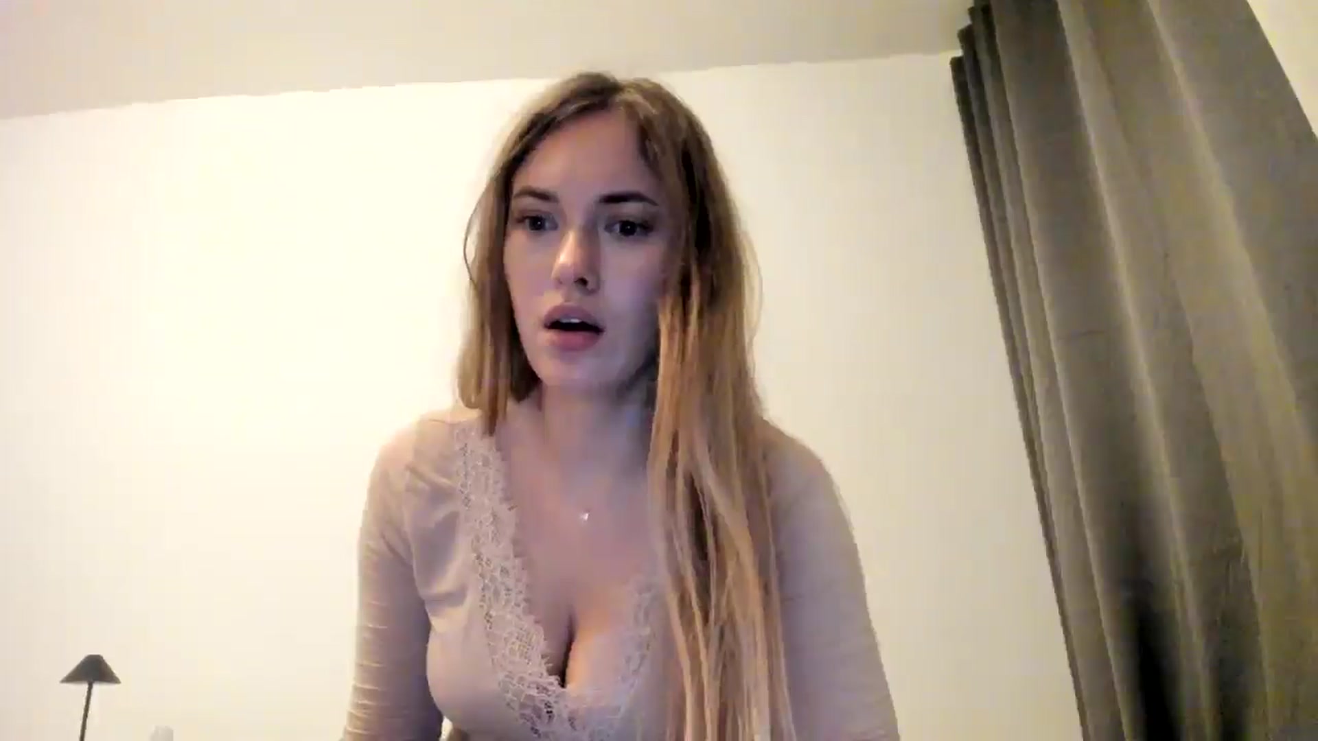 Gallery image thumbnail from Zombieland's myfreecams stream on, 10/29/2025, 19:10 image 2 of 20