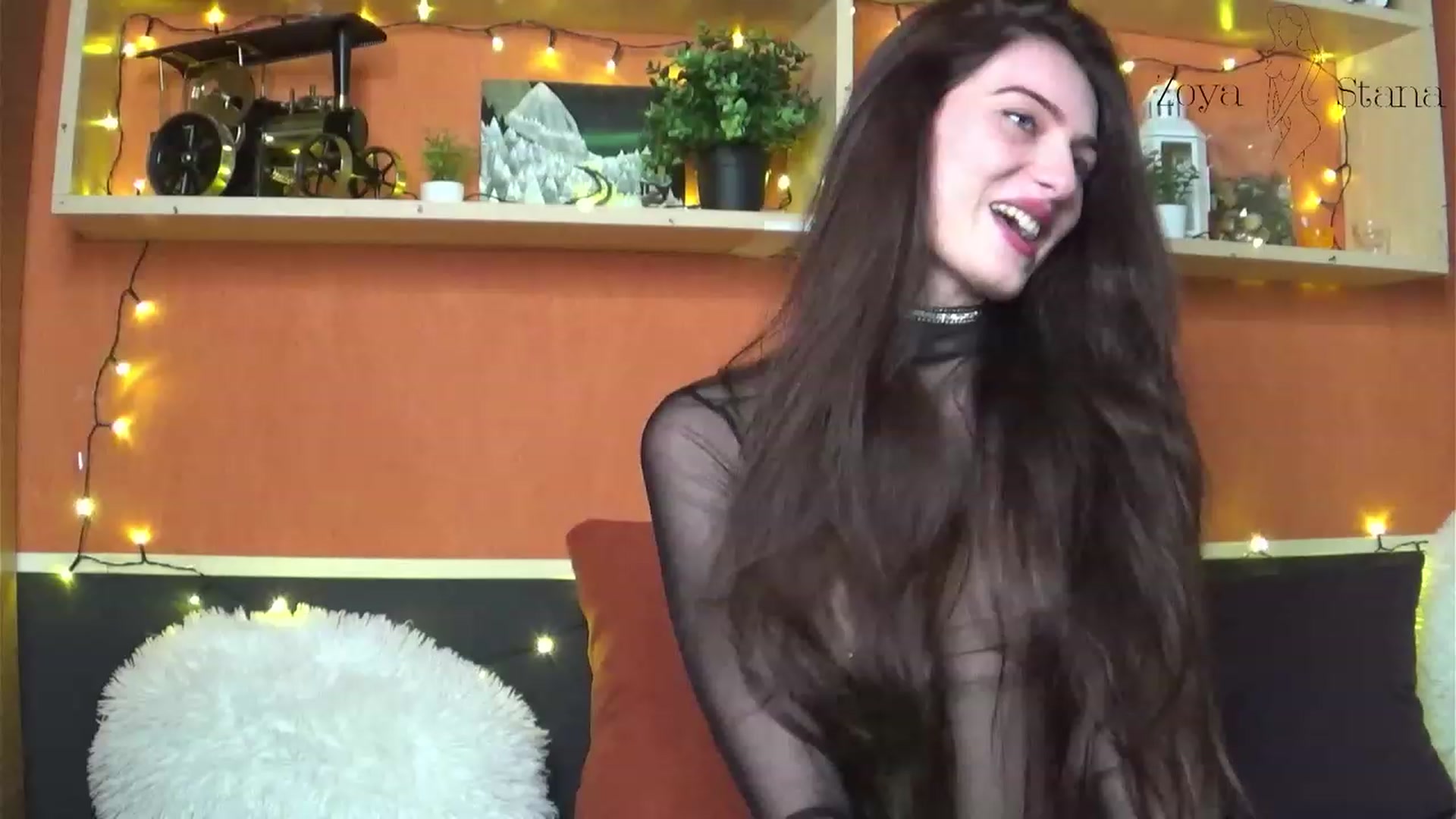 Gallery image thumbnail from ZoyaStana's myfreecams stream on, 01/16/2023, 20:32 image 18 of 20