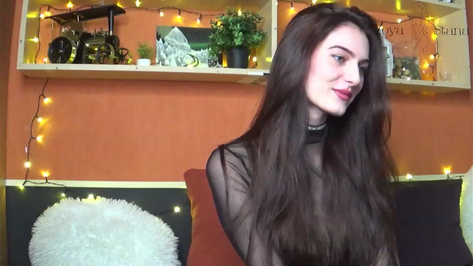 Gallery image thumbnail from ZoyaStana's myfreecams stream on, 01/16/2023, 20:32 image 6 of 20