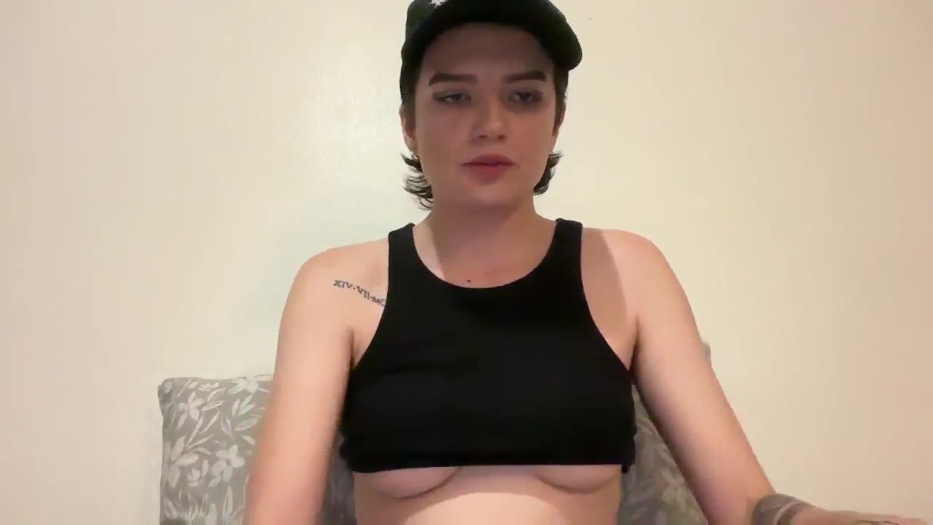 Gallery image thumbnail from Zyla_Branco's myfreecams stream on, 12/25/2024, 09:39 image 15 of 20