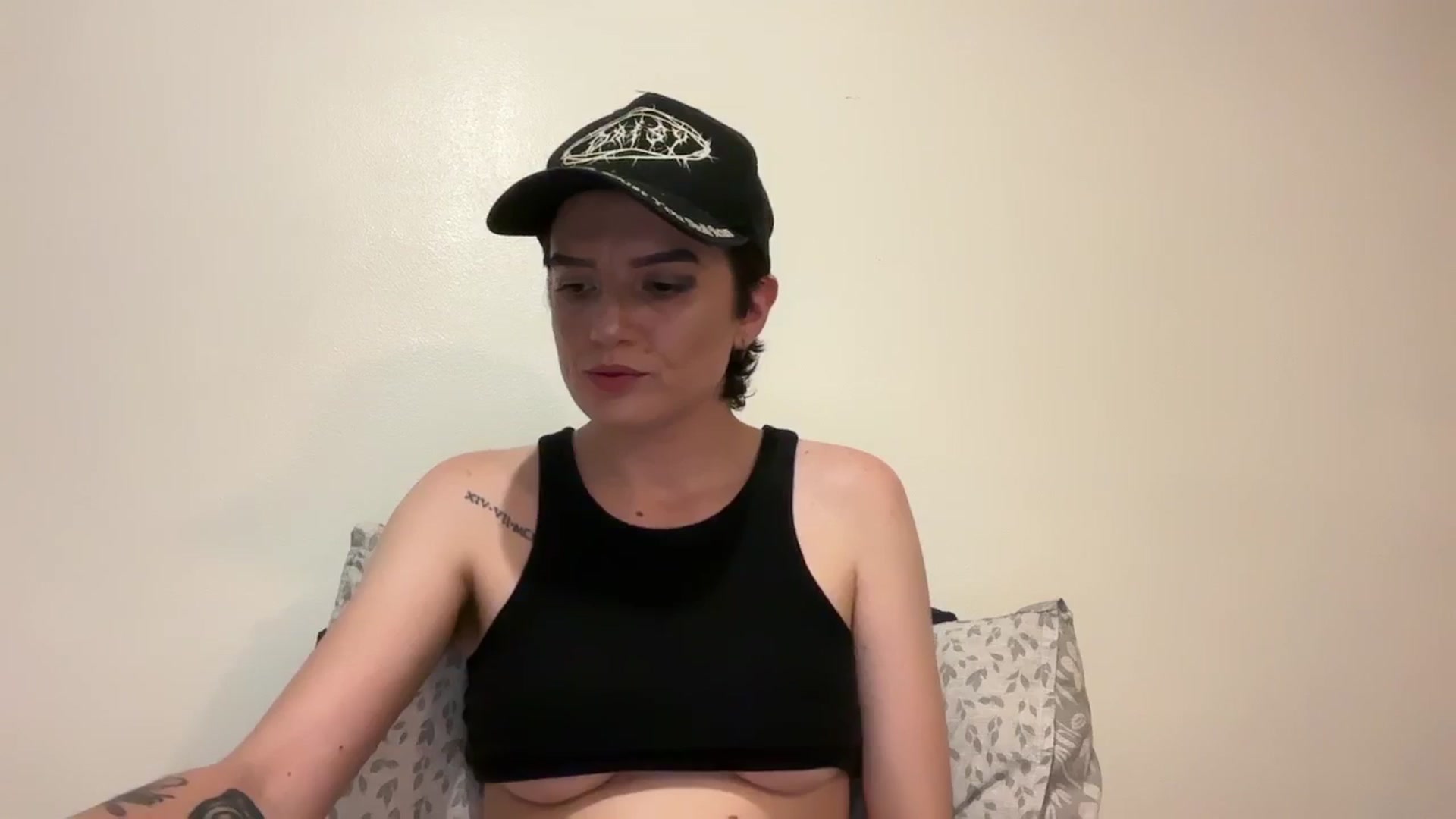 Gallery image thumbnail from Zyla_Branco's myfreecams stream on, 12/25/2024, 09:39 image 12 of 20