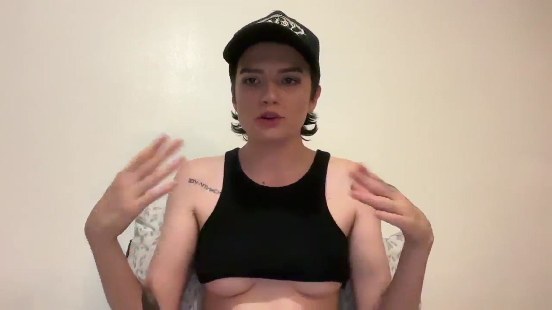 Gallery image thumbnail from Zyla_Branco's myfreecams stream on, 12/25/2024, 09:39 image 13 of 20