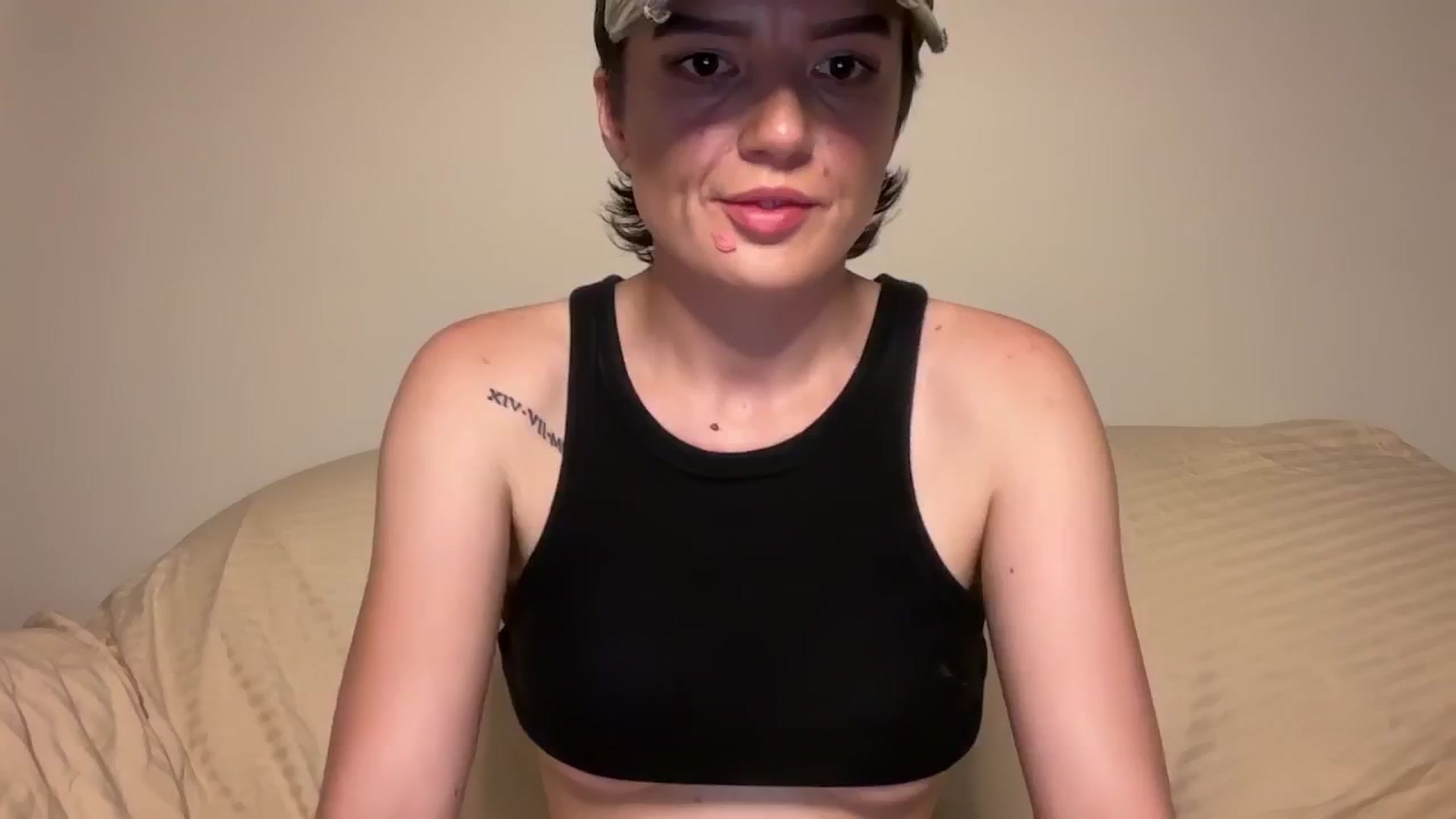 Gallery image thumbnail from Zyla_Branco's myfreecams stream on, 12/25/2024, 12:25 image 1 of 20